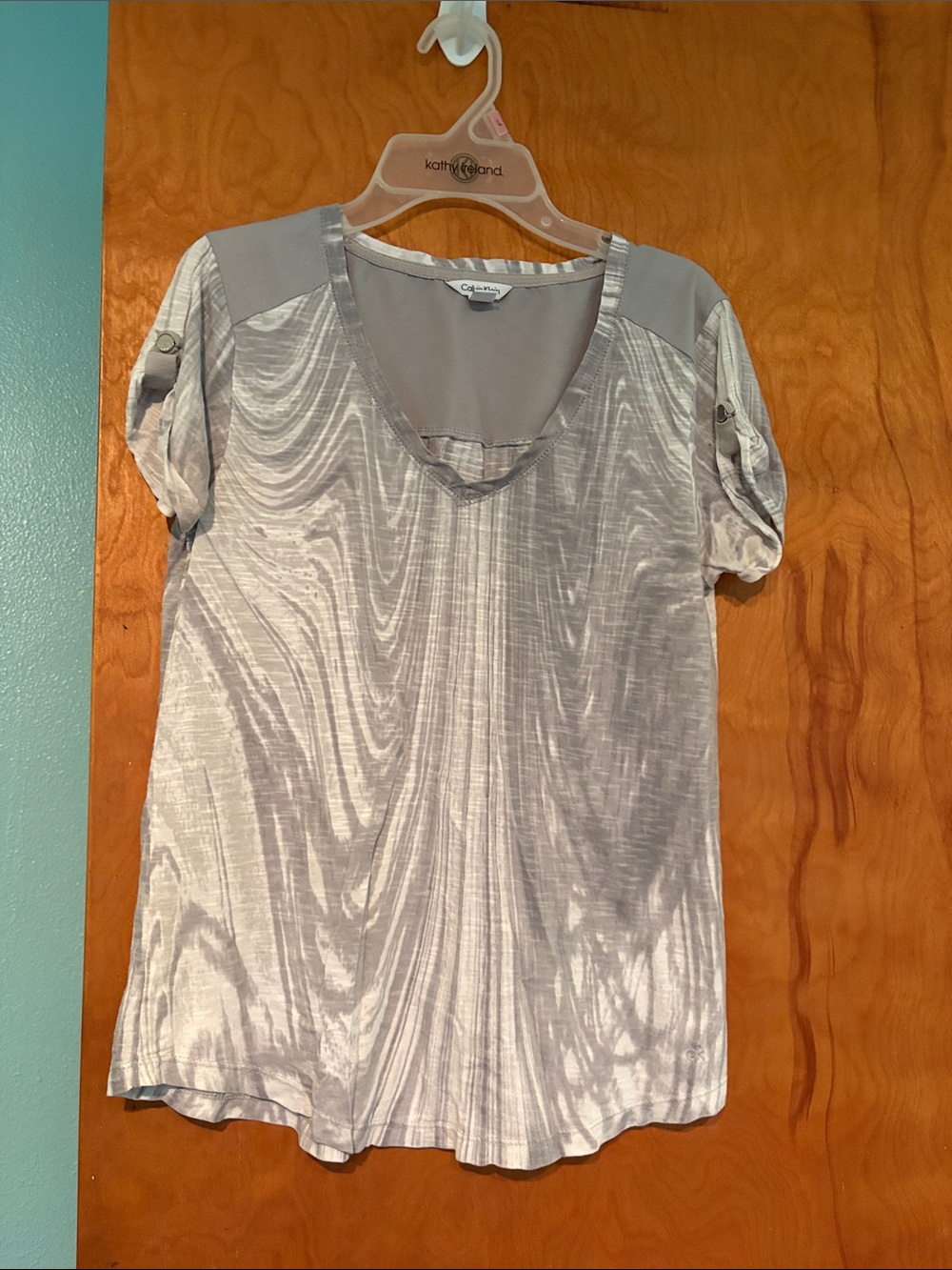 Calvin Klein Silver V-Neck Short Sleeve Top with Tab Sleeves